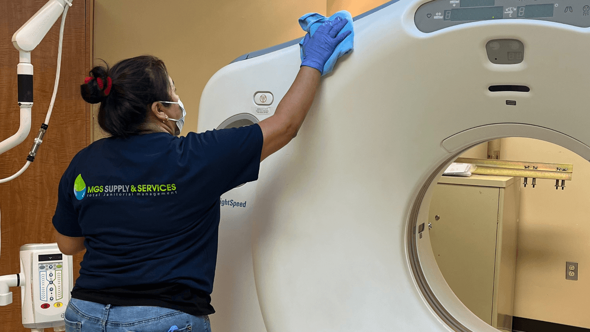 CT scanner cleaning